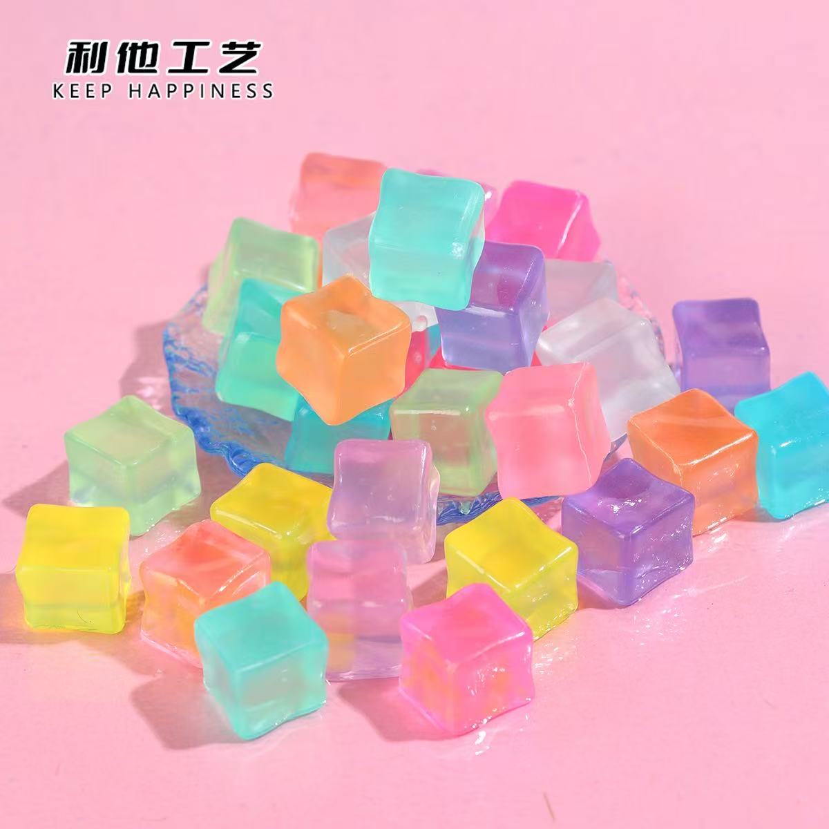 【Mia】Non-Animal Series Carvings 10 colours card Lucky bags (arrive about 7-12 days)