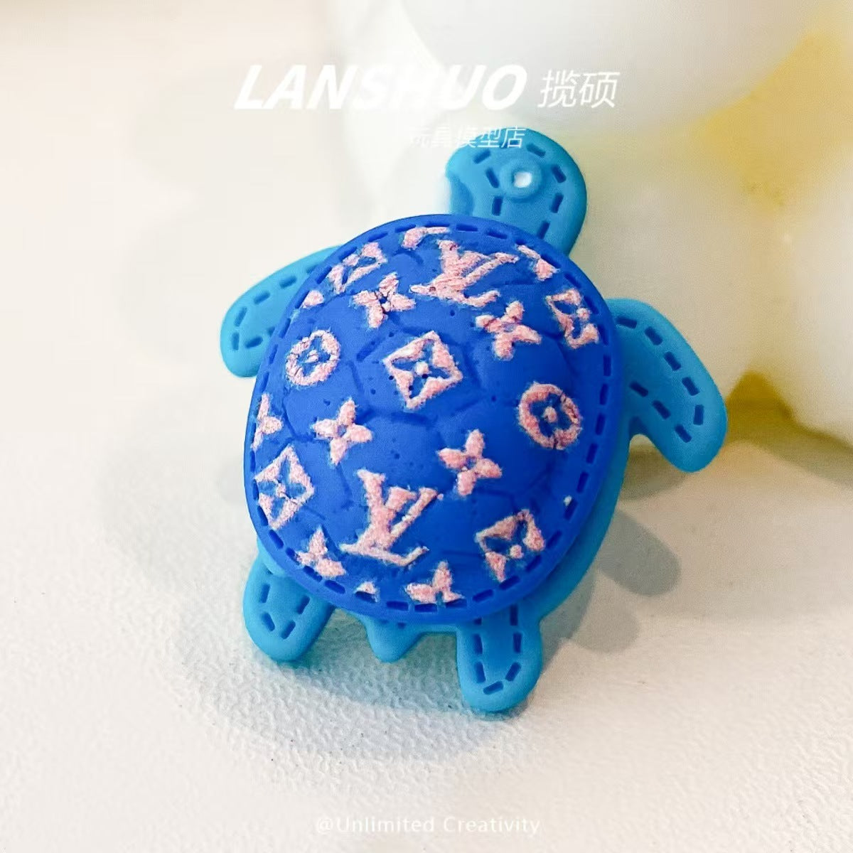 【 Doris 】LV little turtle Carving Lucky bags (arrive about 7-12 days)