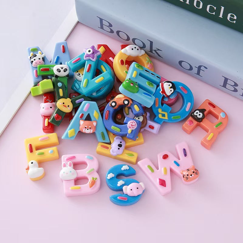 【Mia】Non-Animal Series Carvings 10 colours card Lucky bags  (arrive about 7-12 days)