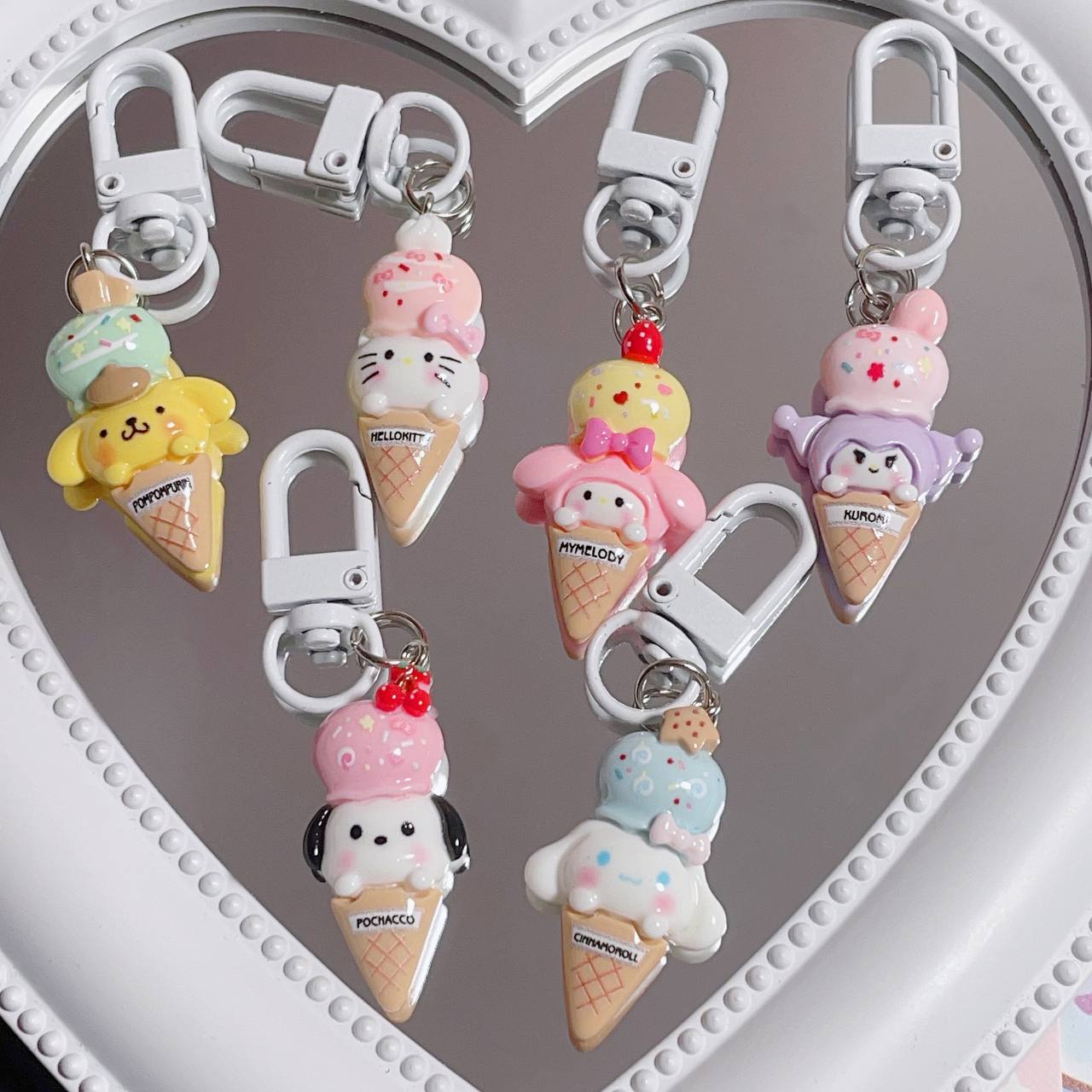 【Doris】Plush  toys  · Squeeze  · Spinner  · Magnet  · Charm  Lucky bags   (arrive about 7-12 days)